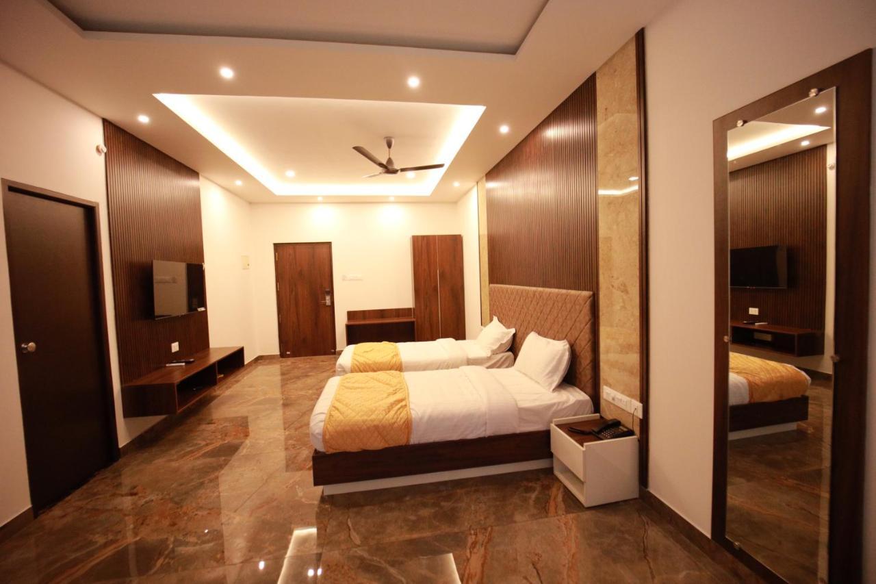Bliss Regency Business Hotel Palakkad Esterno foto