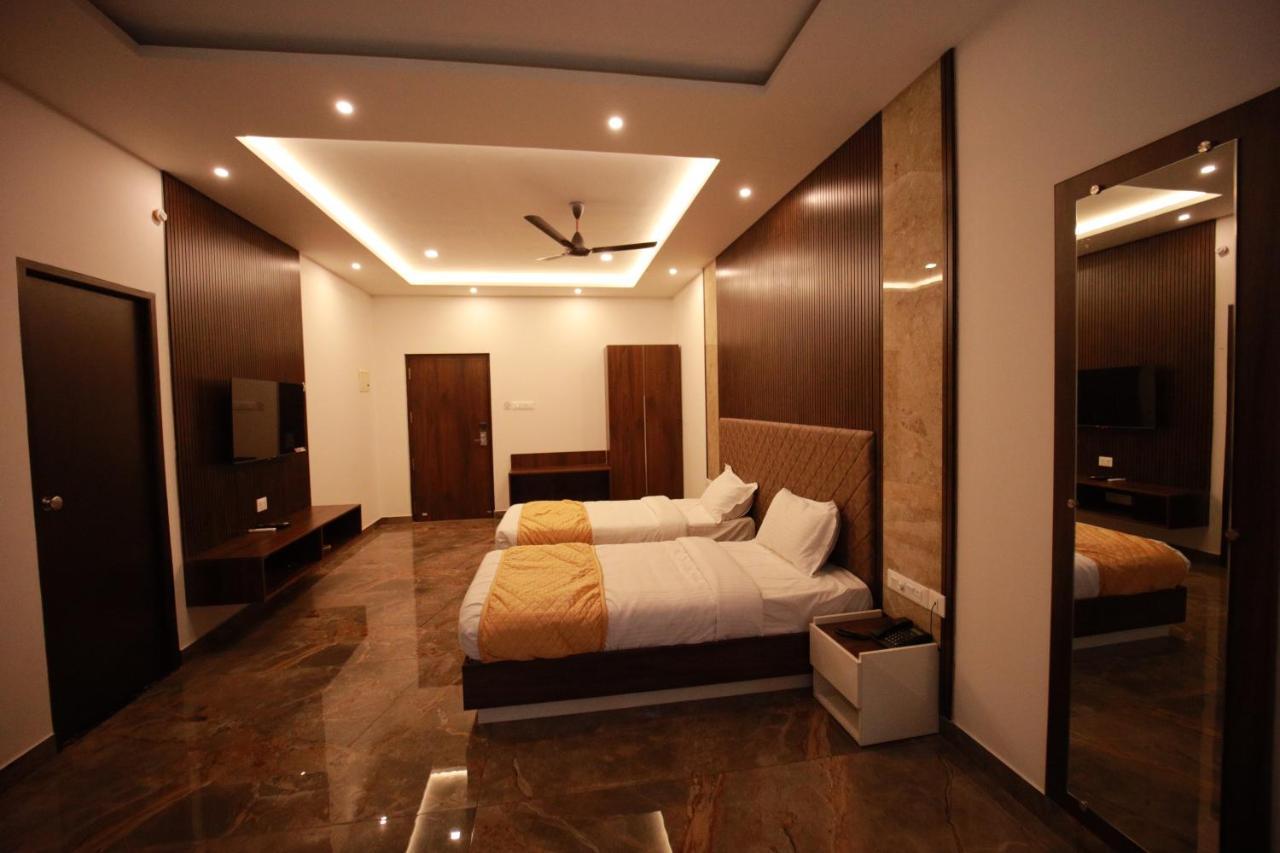 Bliss Regency Business Hotel Palakkad Esterno foto