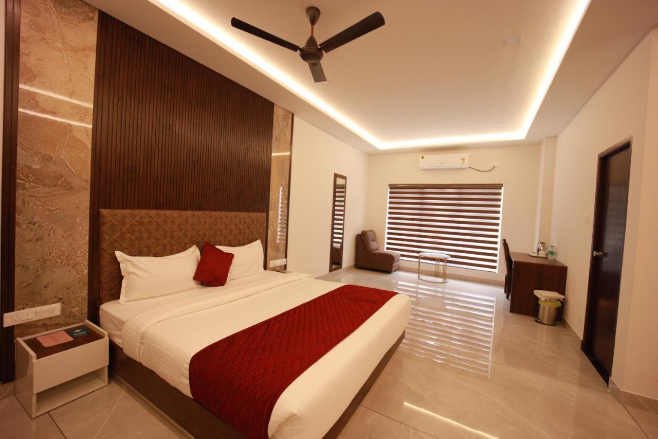 Bliss Regency Business Hotel Palakkad Esterno foto