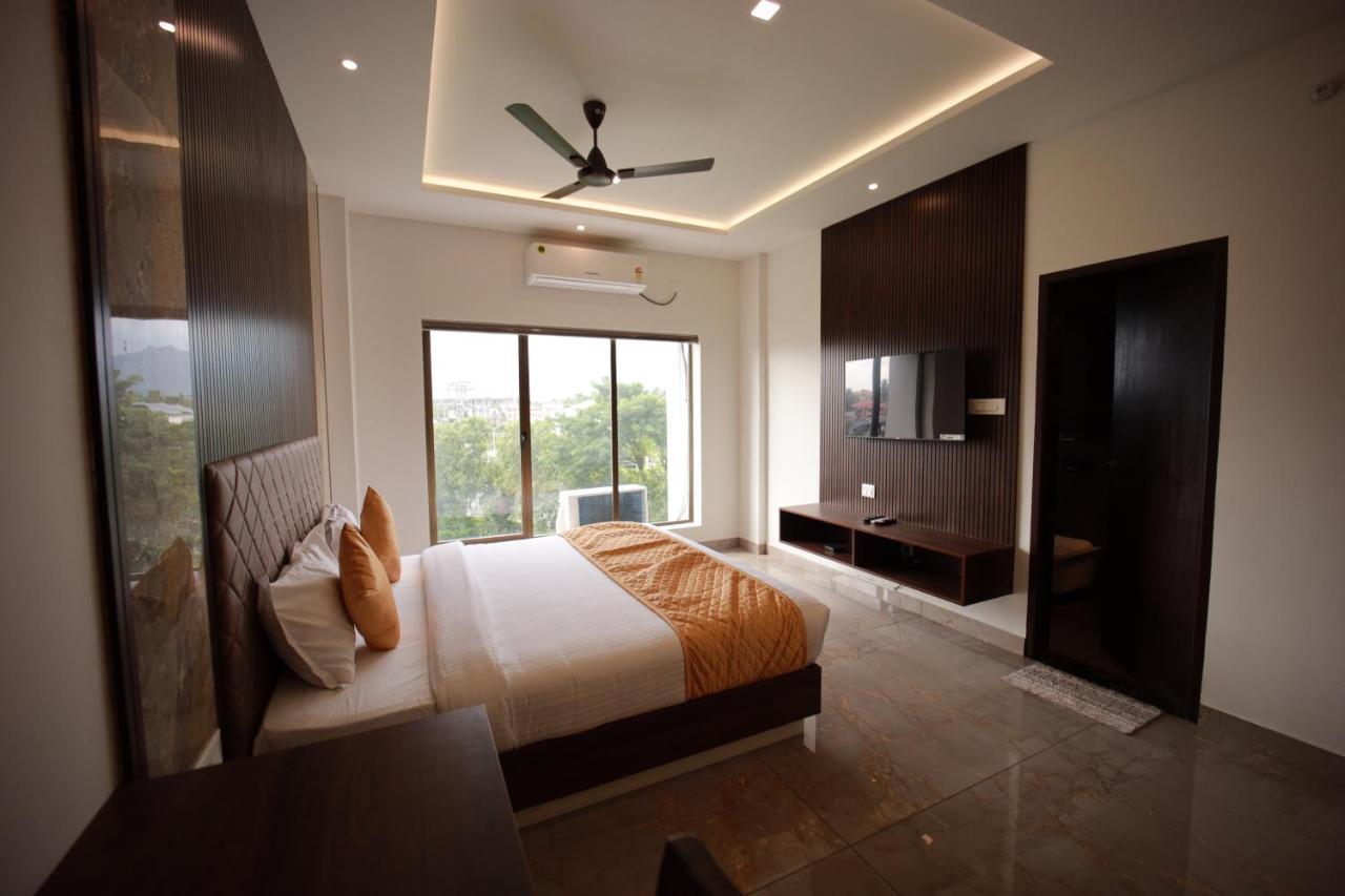 Bliss Regency Business Hotel Palakkad Esterno foto
