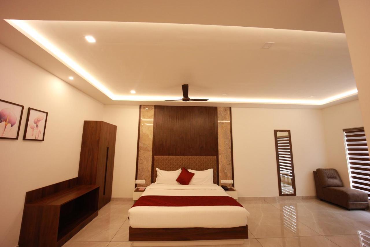 Bliss Regency Business Hotel Palakkad Esterno foto