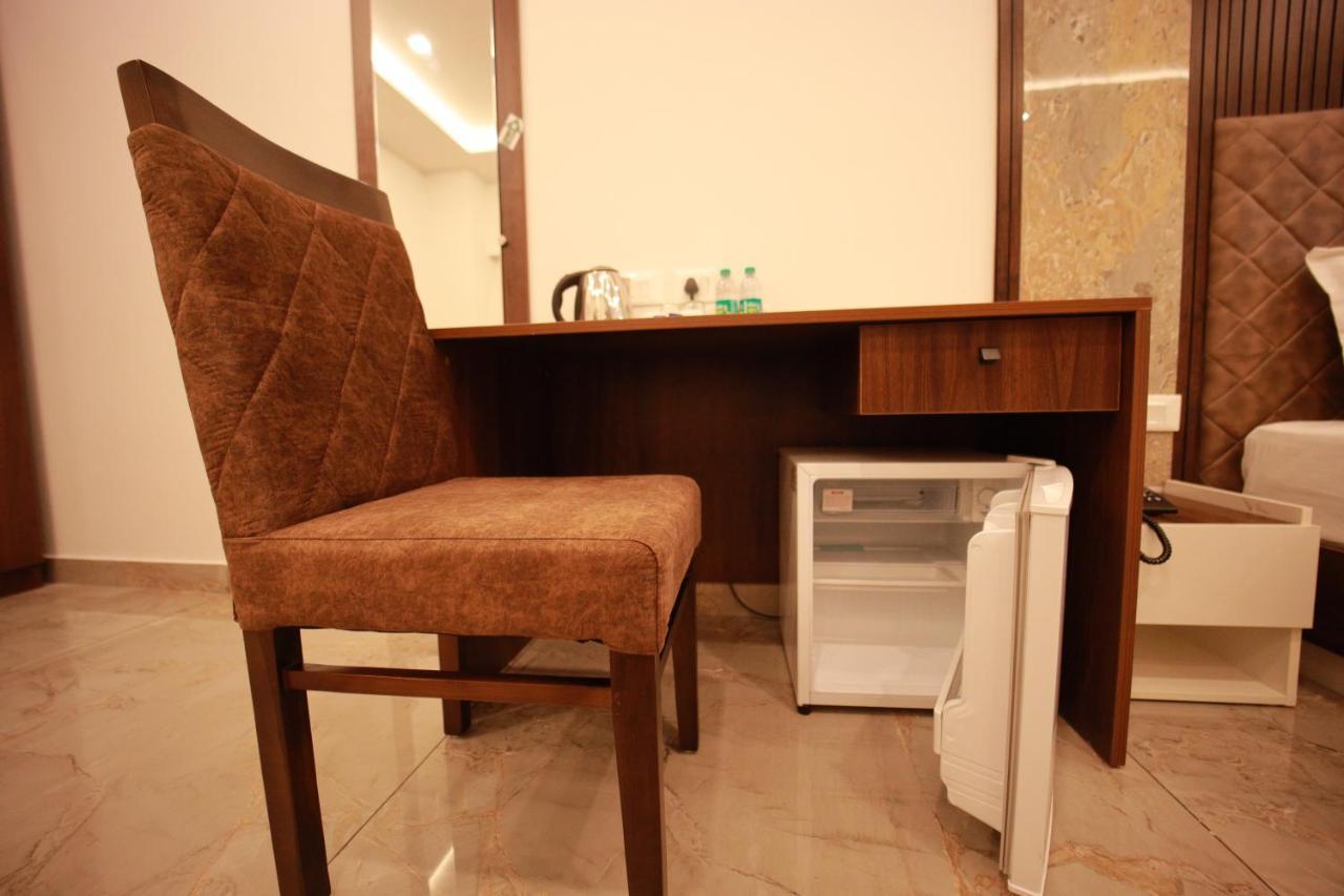 Bliss Regency Business Hotel Palakkad Esterno foto